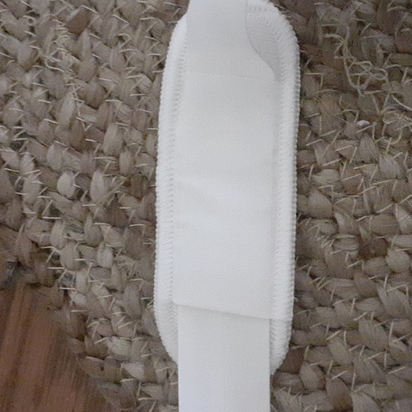 Exquisite Form bra - Picture 5 of 8